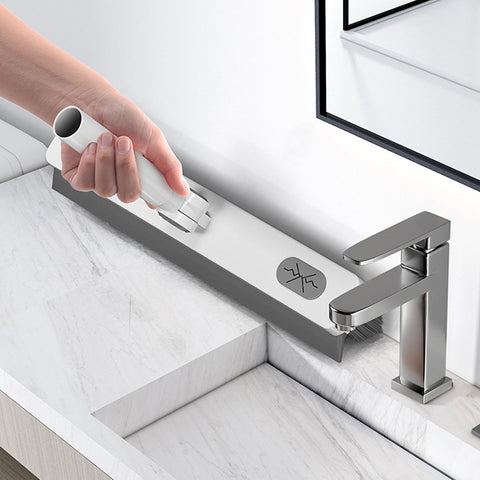 Rotating Extendable Cleaning Brush